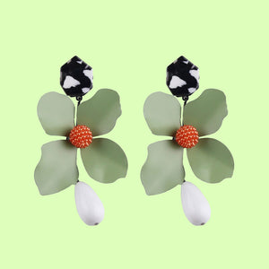 Aveney - Annabelle Dangle Earrings