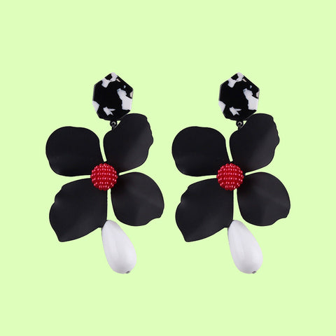 Aveney - Annabelle Dangle Earrings