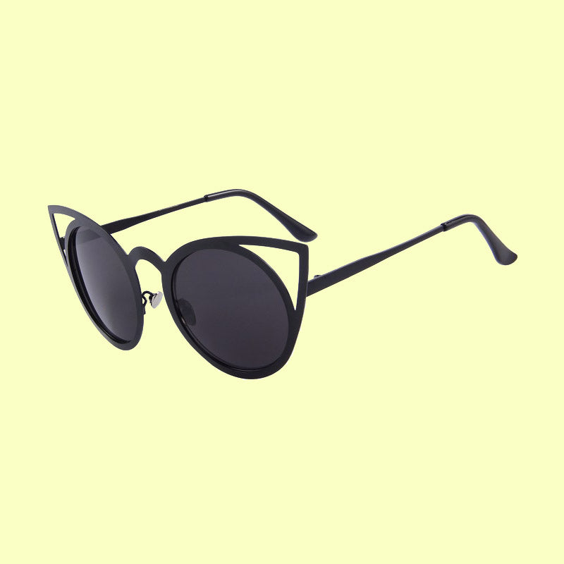 Aveney - Quinn Cat Eye Sunglasses